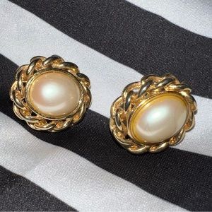 Vintage faux pearl and goldtone earrings.